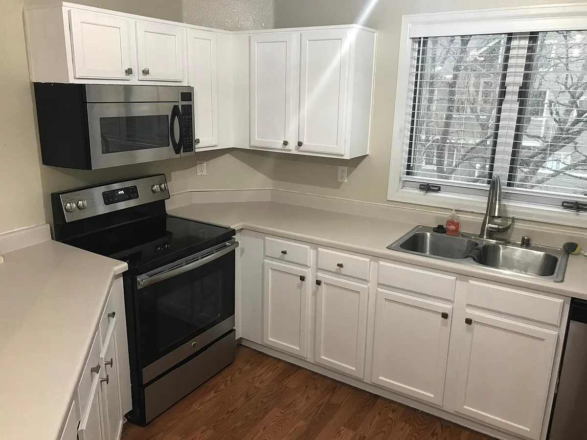 Building Photo - 1320 S Monaco Pkwy #2