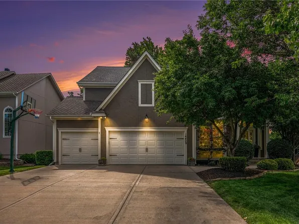 14409 Goddard St, Overland Park, KS 66221