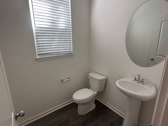 3rd image of 215 Banbury Ln Unit 26