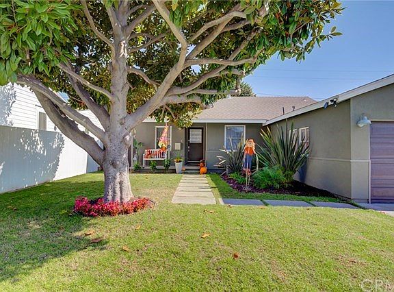 4th image of 21334 Evalyn Ave