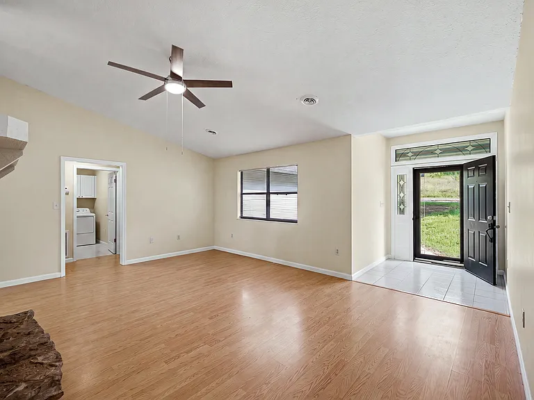 415 White Oak Cir — Photo 6