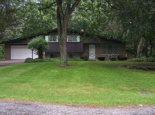 185 W Pineview Dr, Saginaw, MI