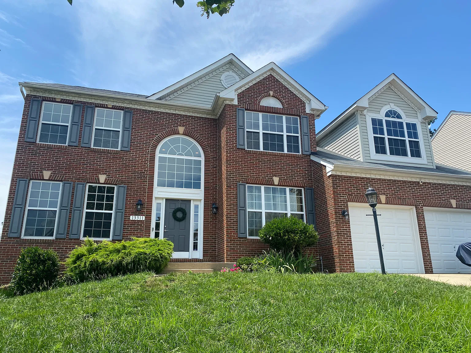 4 bed, 3.5 bath, $1,450 — Photo 1