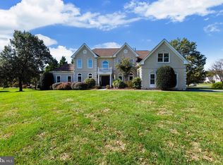 10301 Brittenford Dr, Vienna, VA 22182