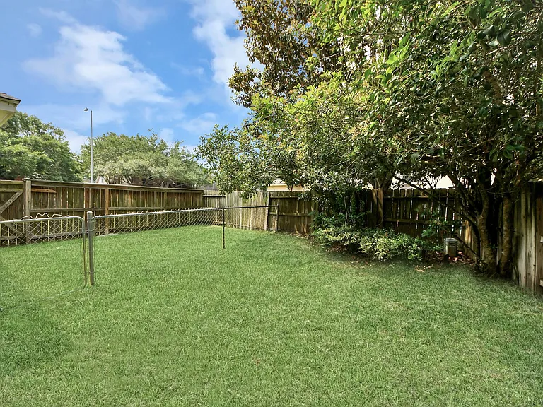 7130 Glenwood Dr — Photo 48