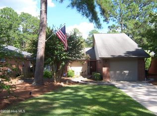110 Mallard Ln, Pinehurst, NC 28374