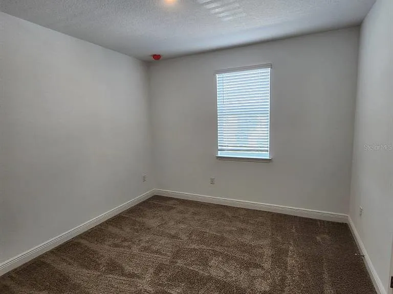 19050 Blueleaf St — Photo 18
