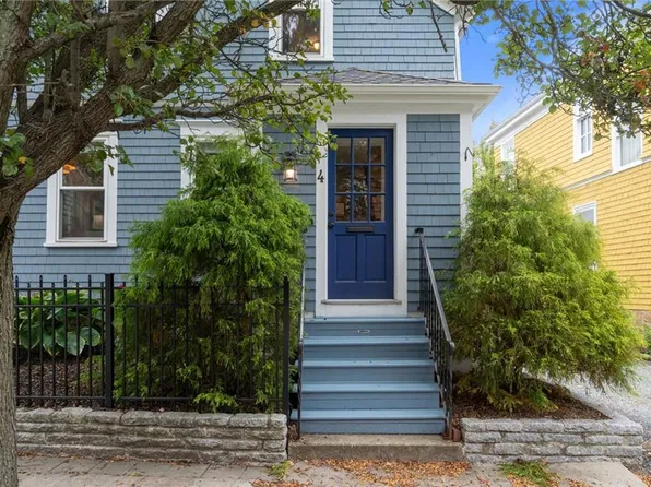 4 Friendship St, Newport, RI 02840