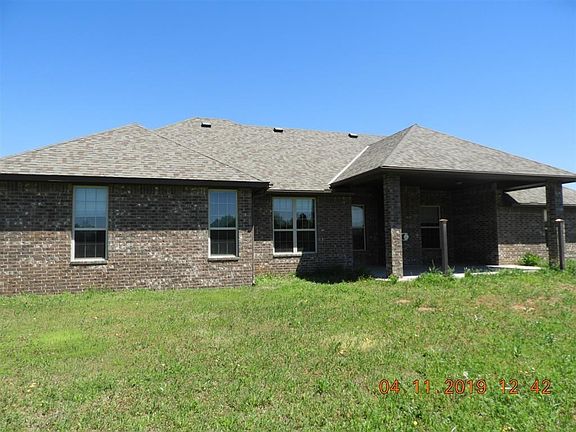 2nd image of 1675 Meadow Creek Cir