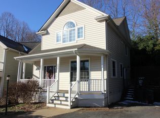 120 Roys Pl, Charlottesville, VA 22902