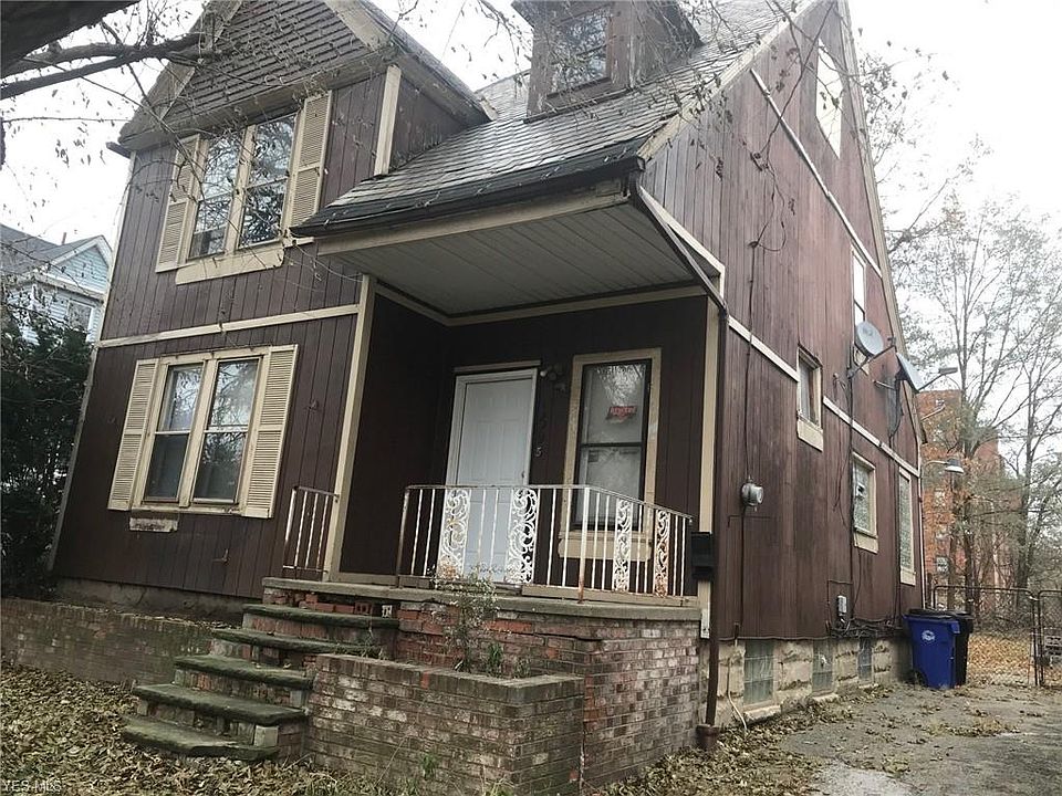 2nd image of 1595 E 93rd St