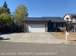 2454 Westpoint Pl, Santa Rosa, CA 95401