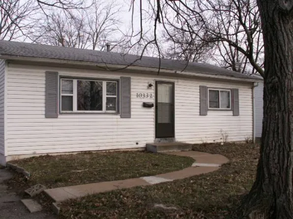 10332 Duke Dr, Saint Louis, MO 63136