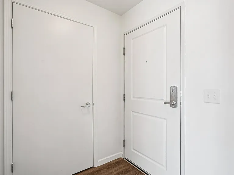 Lexington Flats — Photo 24