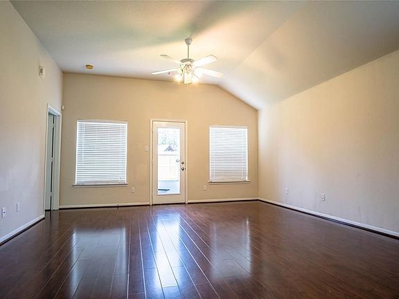 3rd image of 11304 Hidden Bay Dr