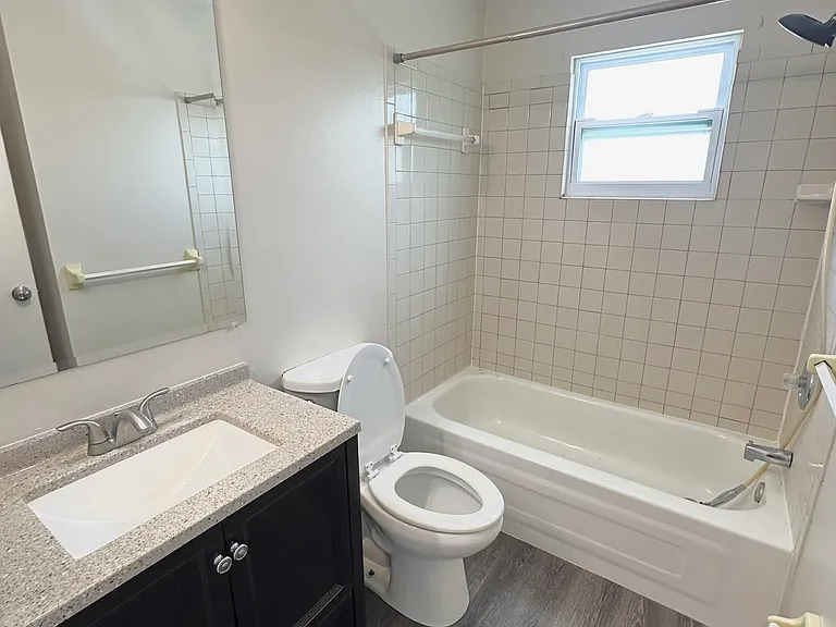 2169 Alicia Dr #A — Photo 32