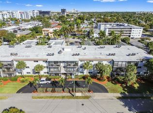 Casa Blanca, Hallandale Beach, FL 33009