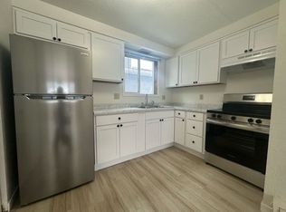 910 33rd Ave #1, Marion, IA 52302