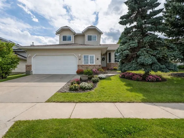 43 NE Westridge Dr, Okotoks, AB T1S 1N3