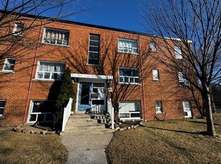 494 Mortimer Ave #302, Toronto, ON M4J2G7