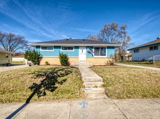 8210 W Winfield Ave, Milwaukee, WI 53218