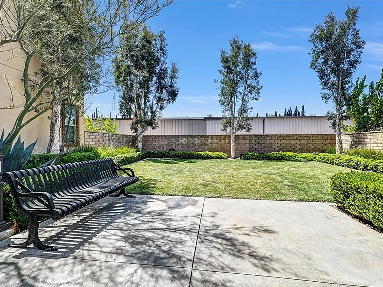 16772 Henry Way — Photo 30