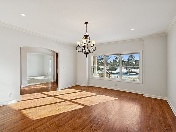 5th image of 21W770 Glen Park Rd