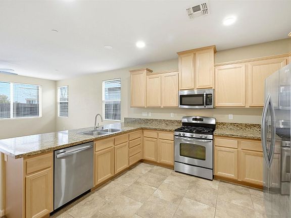 4th image of 12233 Habitat Way
