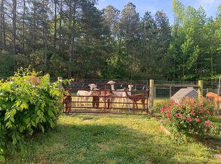 9875 Bayside Rd, Machipongo, VA 23405