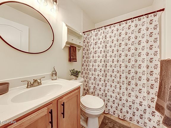 5th image of 6950 La Christa Way