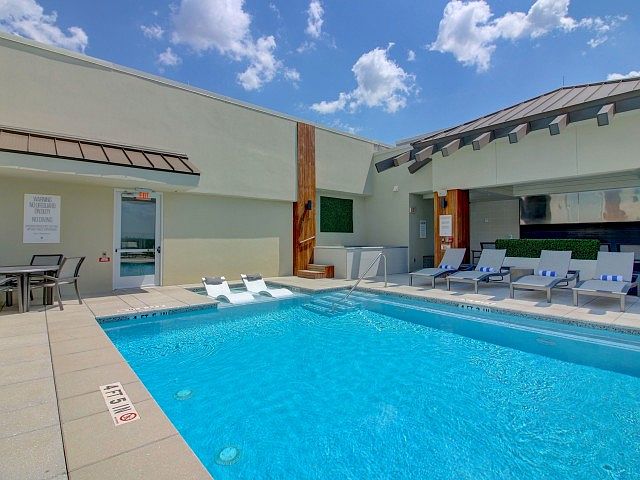 Resort-Style Pool