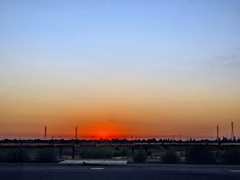 Unwind with spectacular sunset views. This vibrant, daily backdrop turns every evening into a peaceful, picturesque experience. It's the perfect way to relax and recharge, adding a touch of natural beauty to your modern lifestyle.