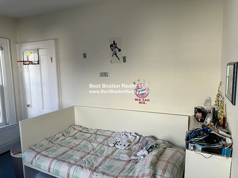 84 Walker St #2 — Photo 6