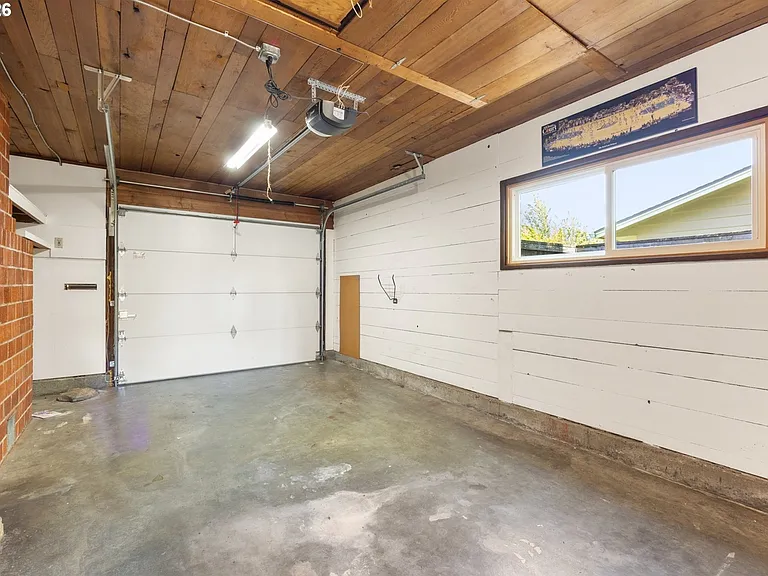 12320 SW Tremont St — Photo 17