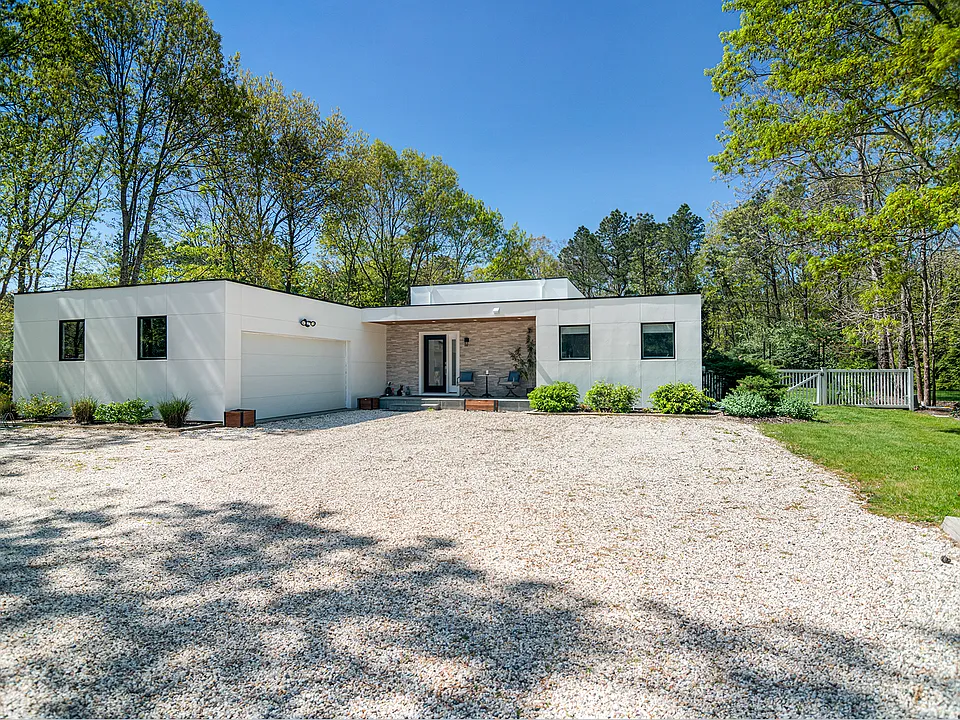 36 Deerfield Way
