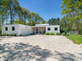 36 Deerfield Way, Quogue, NY 11959