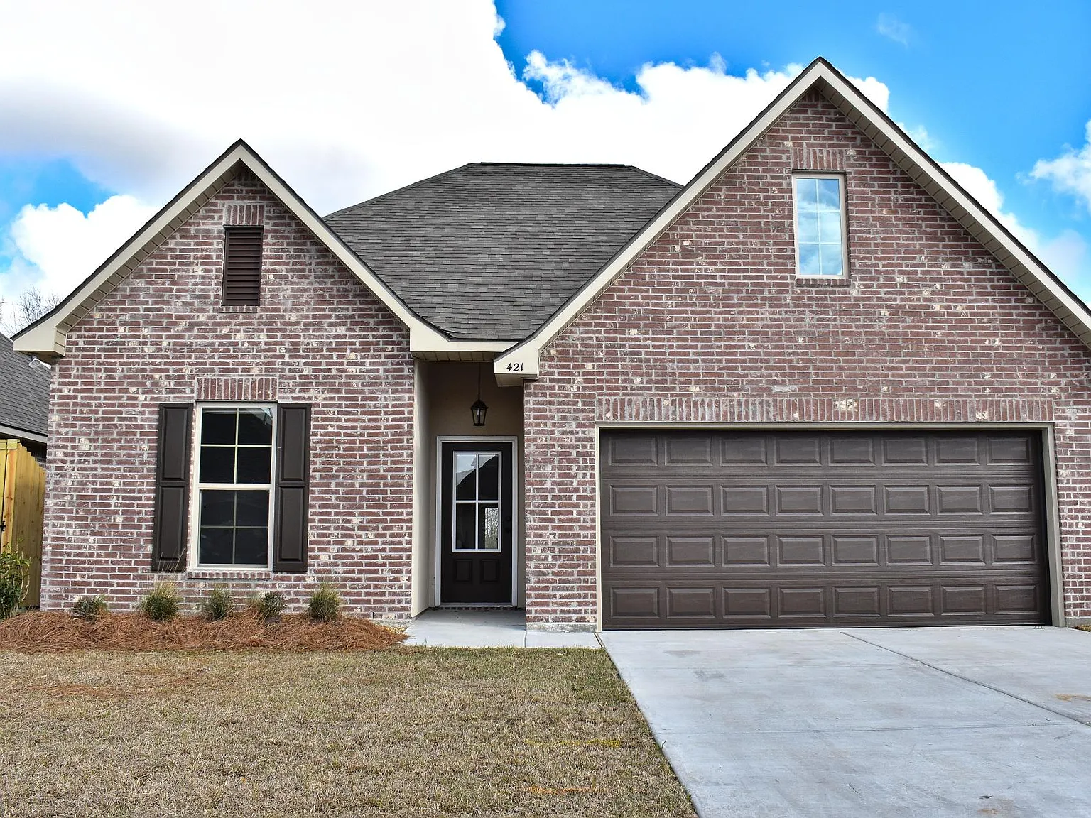 421 Berg Ct — Photo 1