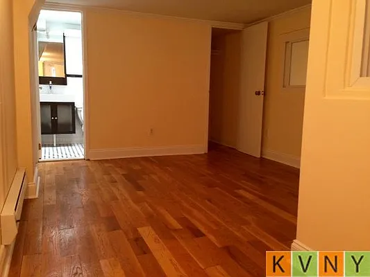 Rented by KVNY Soho | media 30