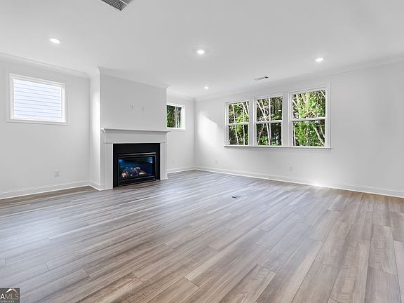 7th image of this home