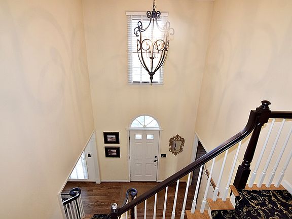 5th image of 4N550 N Robert Frost Cir