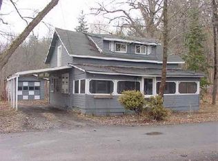 104 9th St, Saratoga Springs, NY 12866