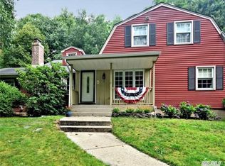 1151 N Country Rd, Stony Brook, NY 11790