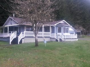 57726 Fairview Rd, Coquille, OR 97423