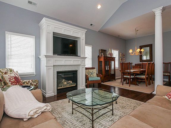 4th image of 1334 Haven Ave Floor 2