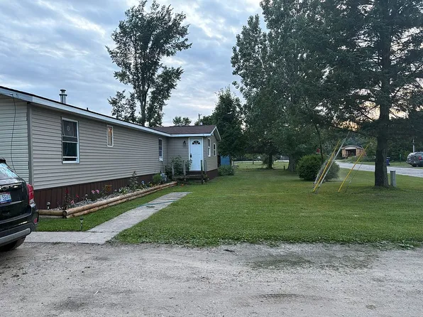 800 Wabash Ave, Mancelona, MI 49659