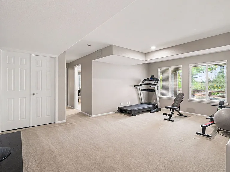 5525 Samuel Peak — Photo 24