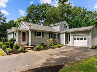 71 Acre Ave, Barrington, RI 02806