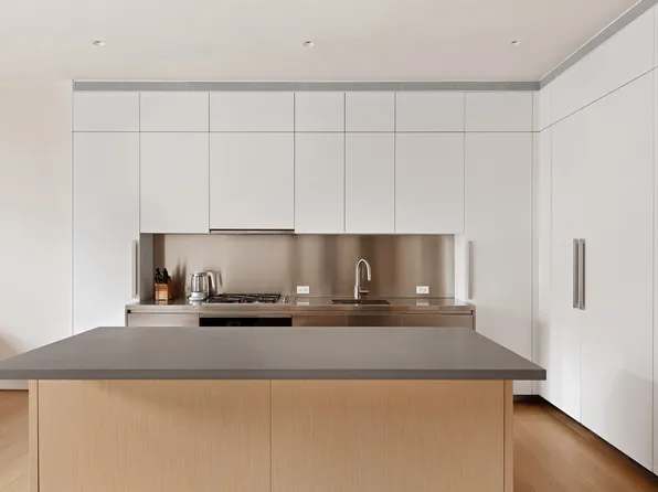 251 West 14th Street 3A image 3 of 15
