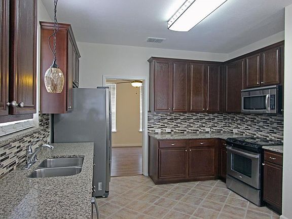 4th image of 9706 Prestmont Pl
