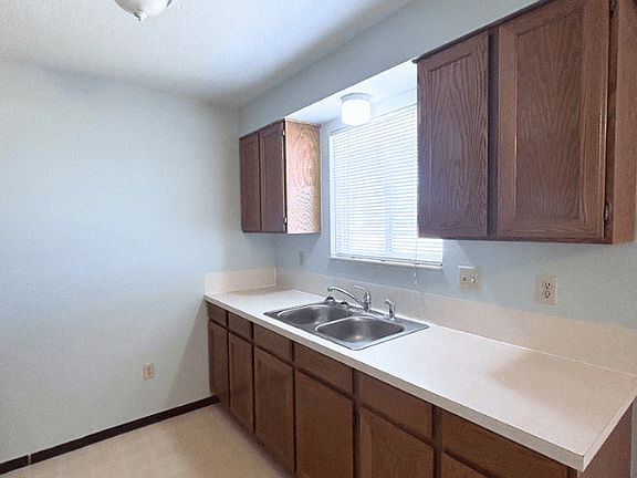 5th image of 5105 Hawthorne Rd APT 6